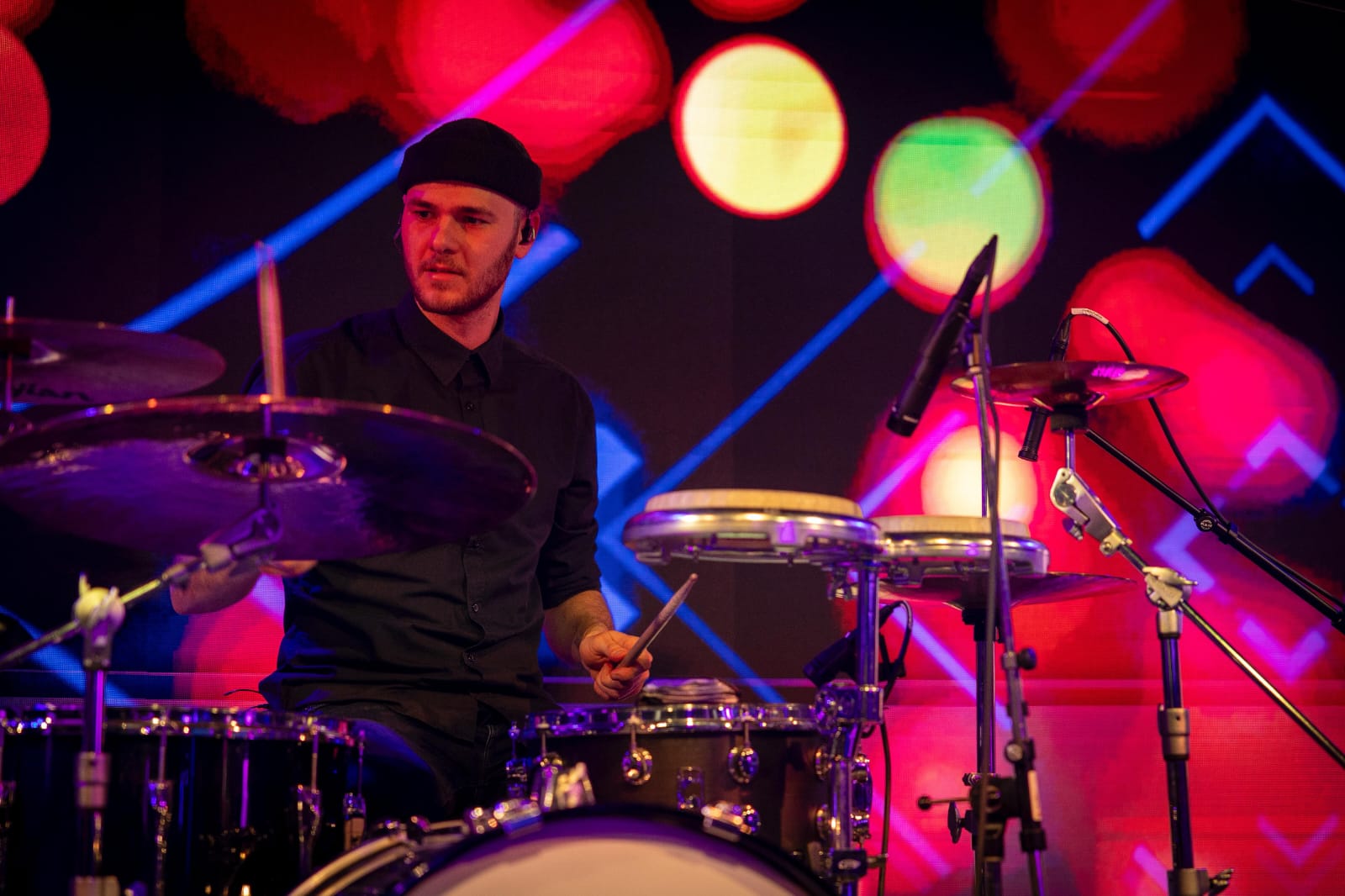 Schlagzeuger der Coverband The JamRays im Groove